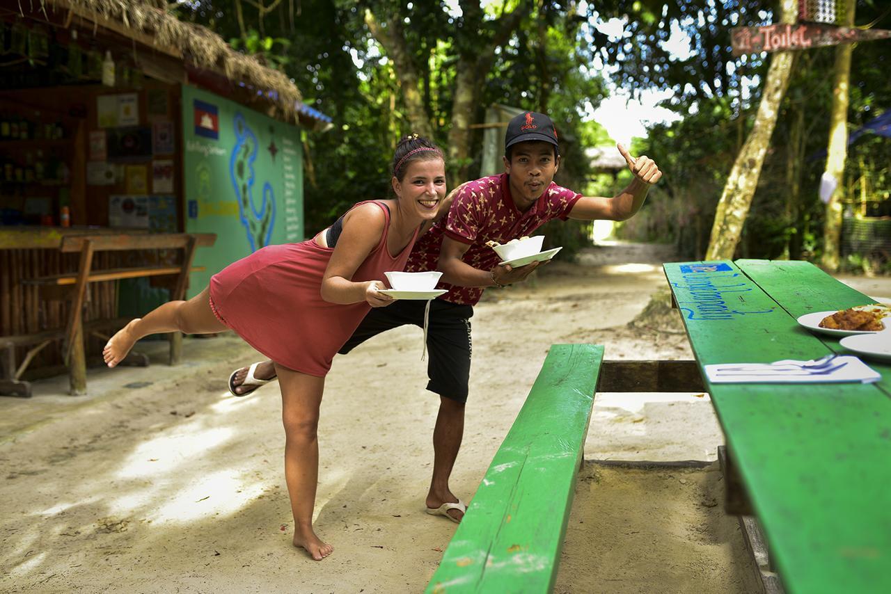 Jungle Republic Hostel Koh Rong Sanloem Bagian luar foto