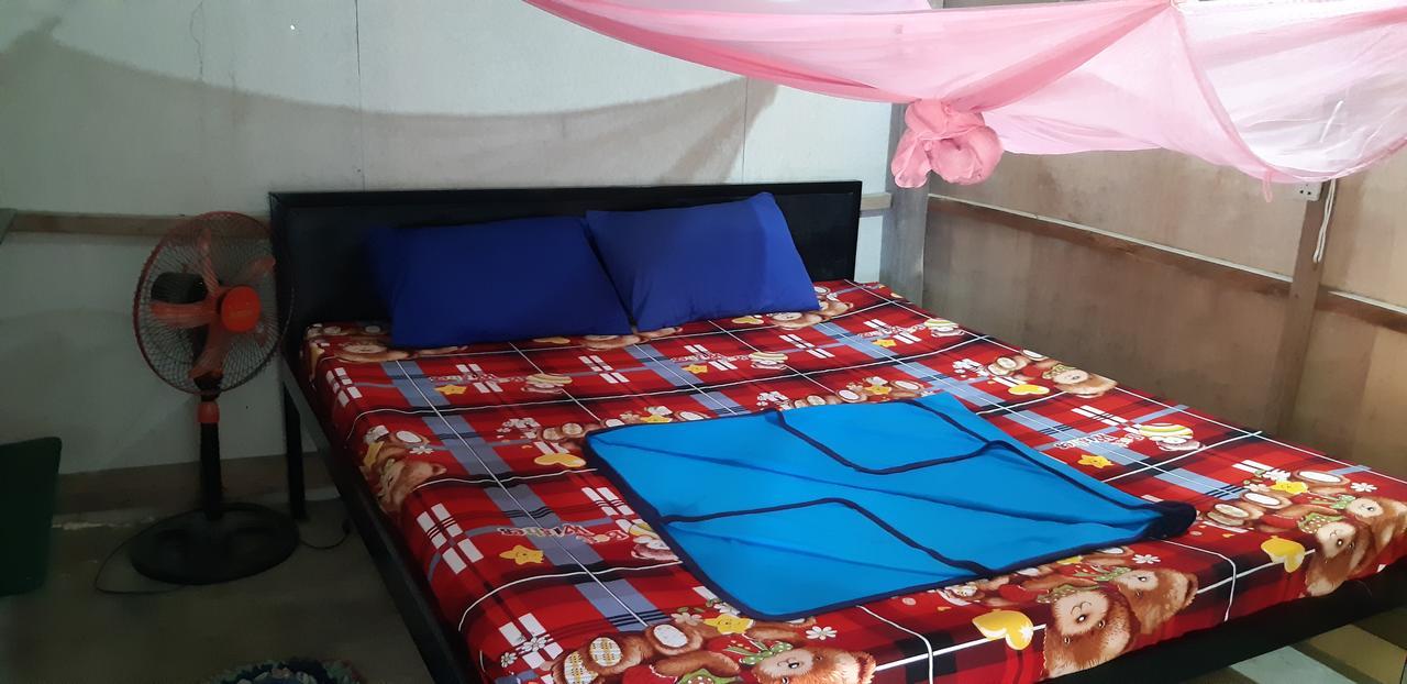 Jungle Republic Hostel Koh Rong Sanloem Bagian luar foto