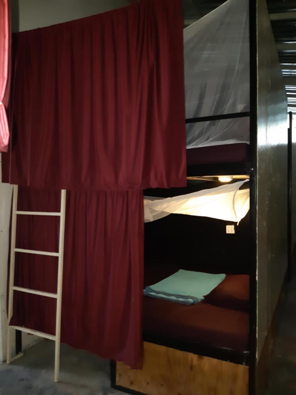 Jungle Republic Hostel Koh Rong Sanloem Bagian luar foto