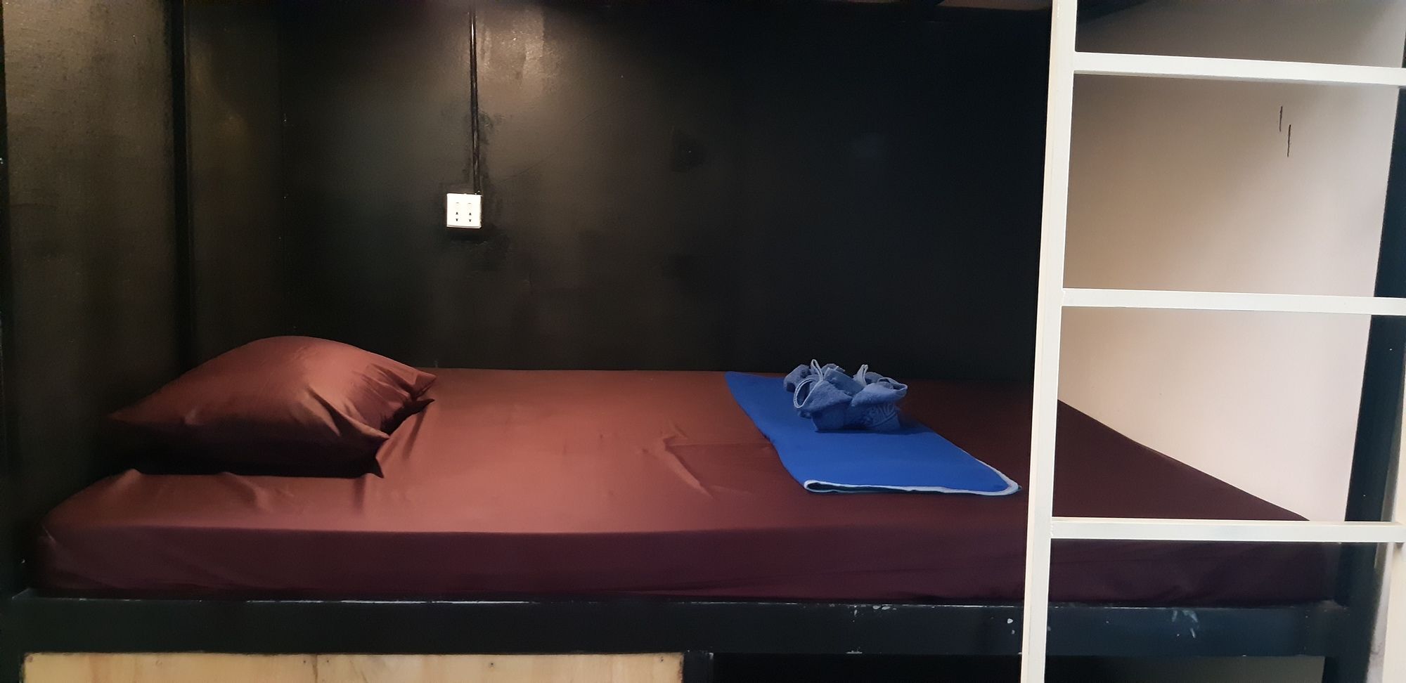 Jungle Republic Hostel Koh Rong Sanloem Bagian luar foto
