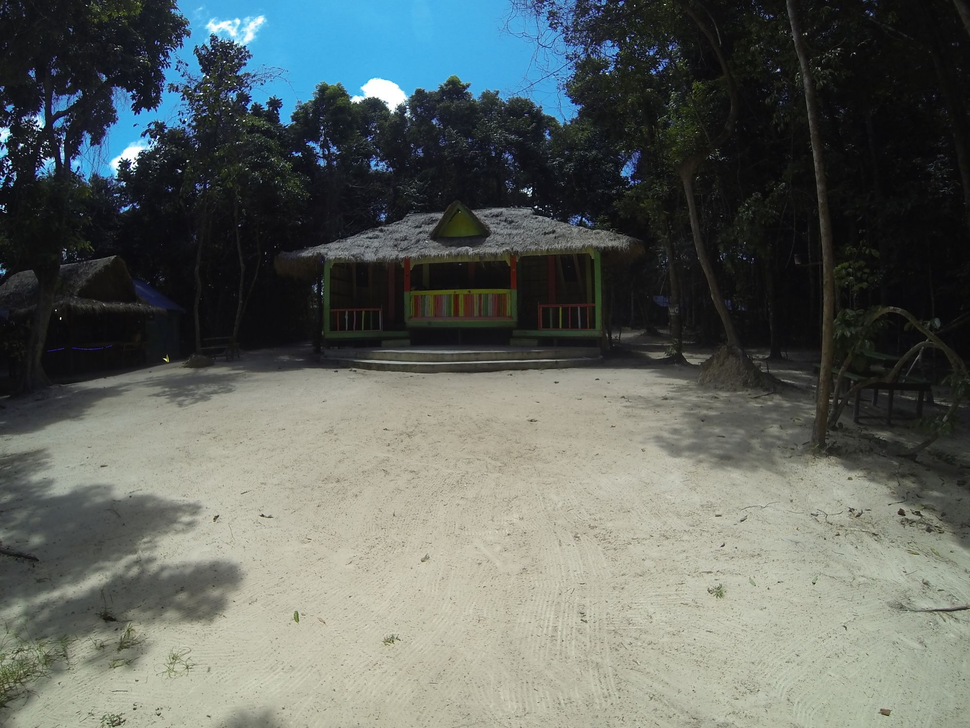 Jungle Republic Hostel Koh Rong Sanloem Bagian luar foto